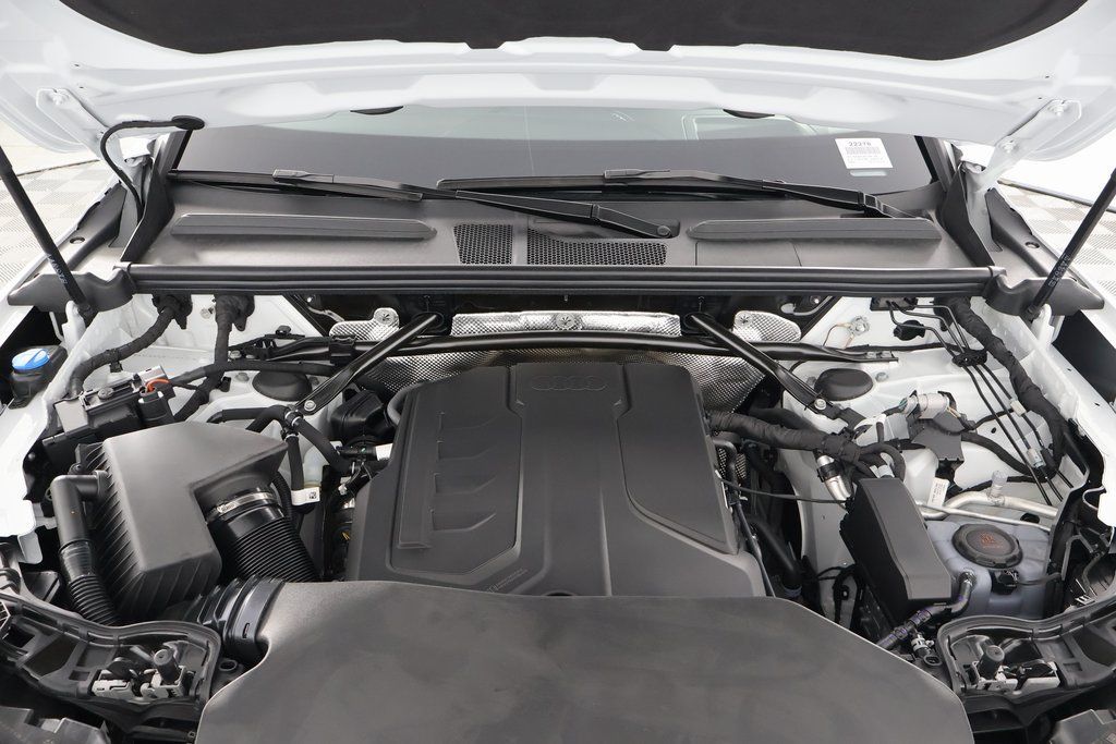 Thumbnail: 2026 Audi Q5 - 9