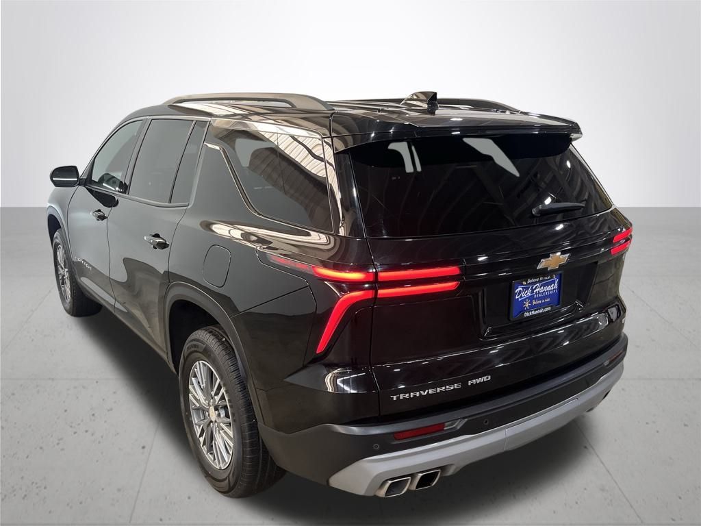 2024 Chevrolet Traverse LT