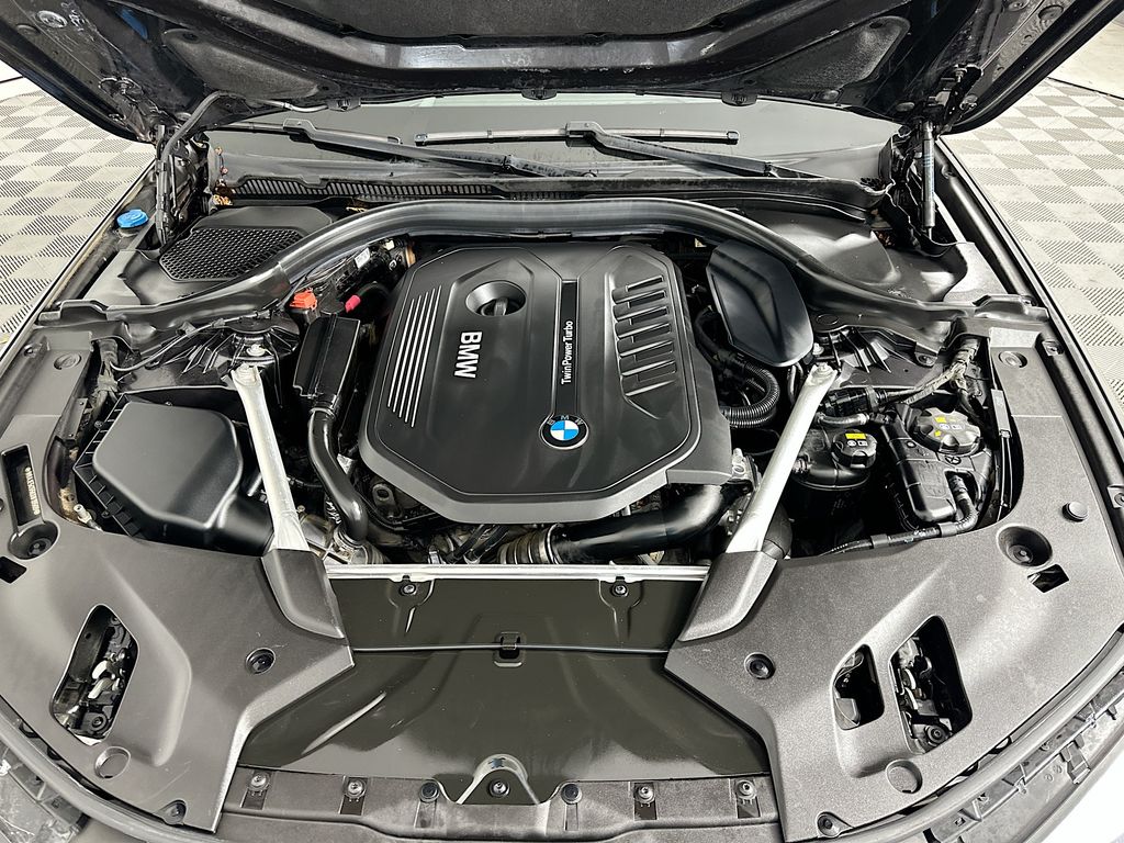 Thumbnail: 2019 BMW 5 Series - 31