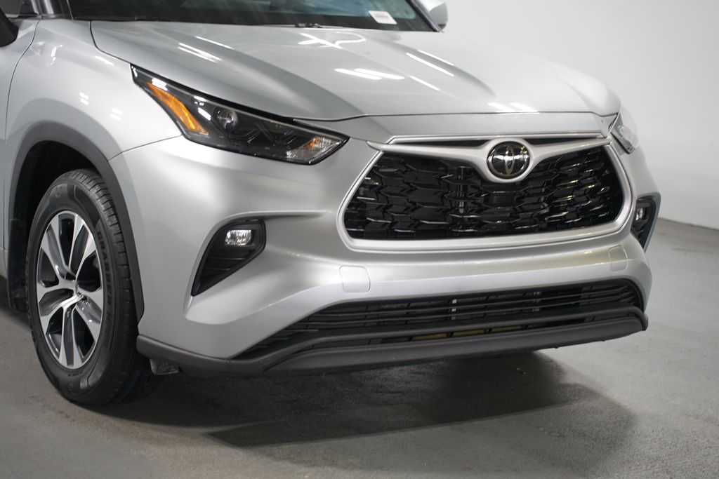 Thumbnail: 2024 Toyota Highlander - 4