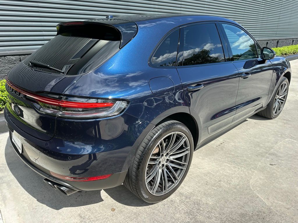 Thumbnail: 2021 Porsche Macan - 9