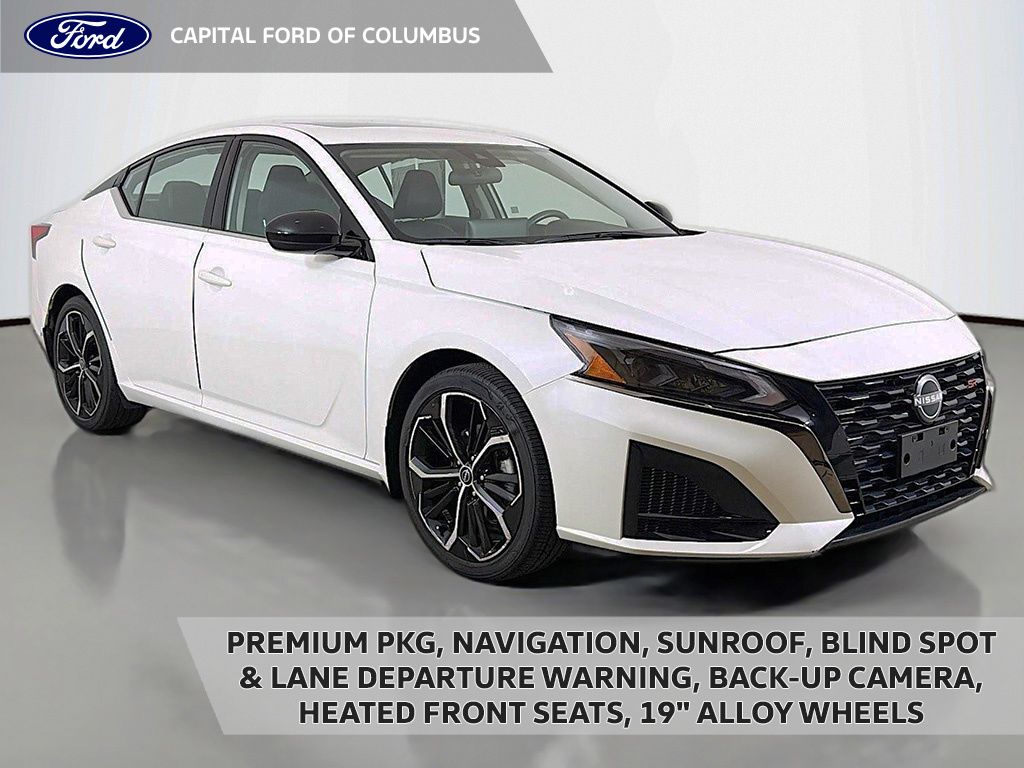2023 Nissan Altima 2.5 SR FWD