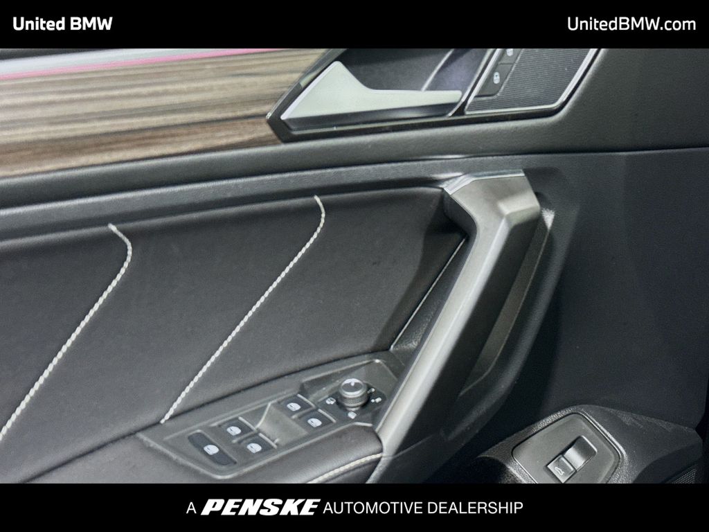 Thumbnail: 2022 Volkswagen Tiguan - 3