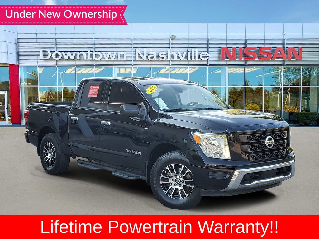  2021 Nissan Titan SV Crew Cab 4WD   