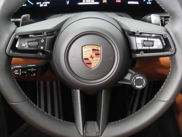 Thumbnail: 2026 Porsche 911 - 4