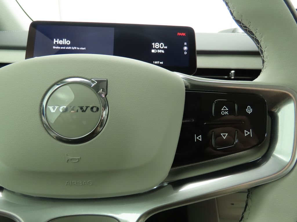 2025 Volvo EX90  12