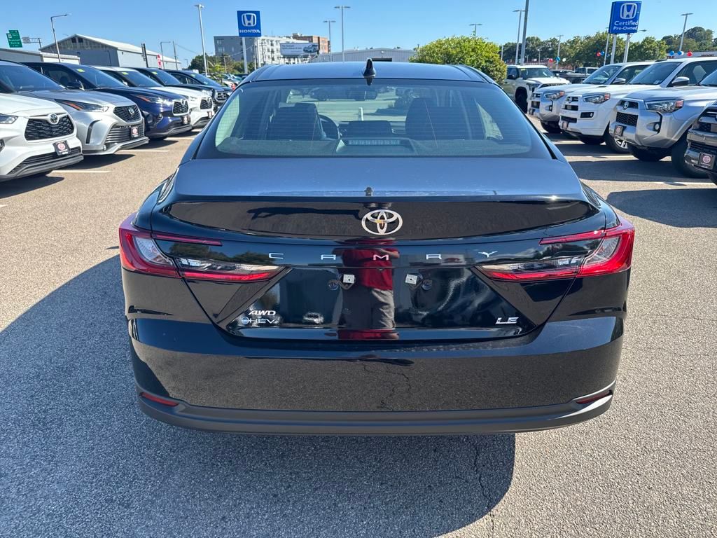 2025 Toyota Camry LE photo 4