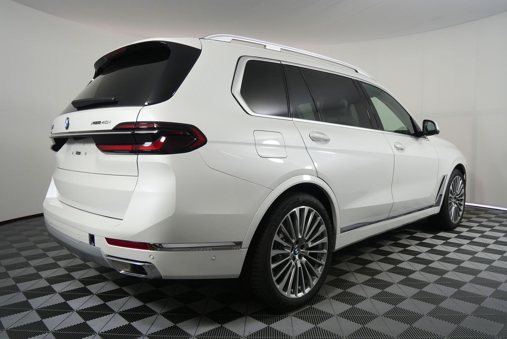 2026 BMW X7 xDrive40i 3