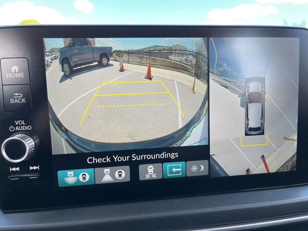 Thumbnail: 2024 Honda Pilot - 25