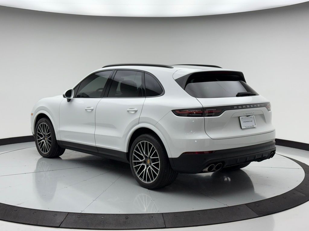 2021 Porsche Cayenne S 3