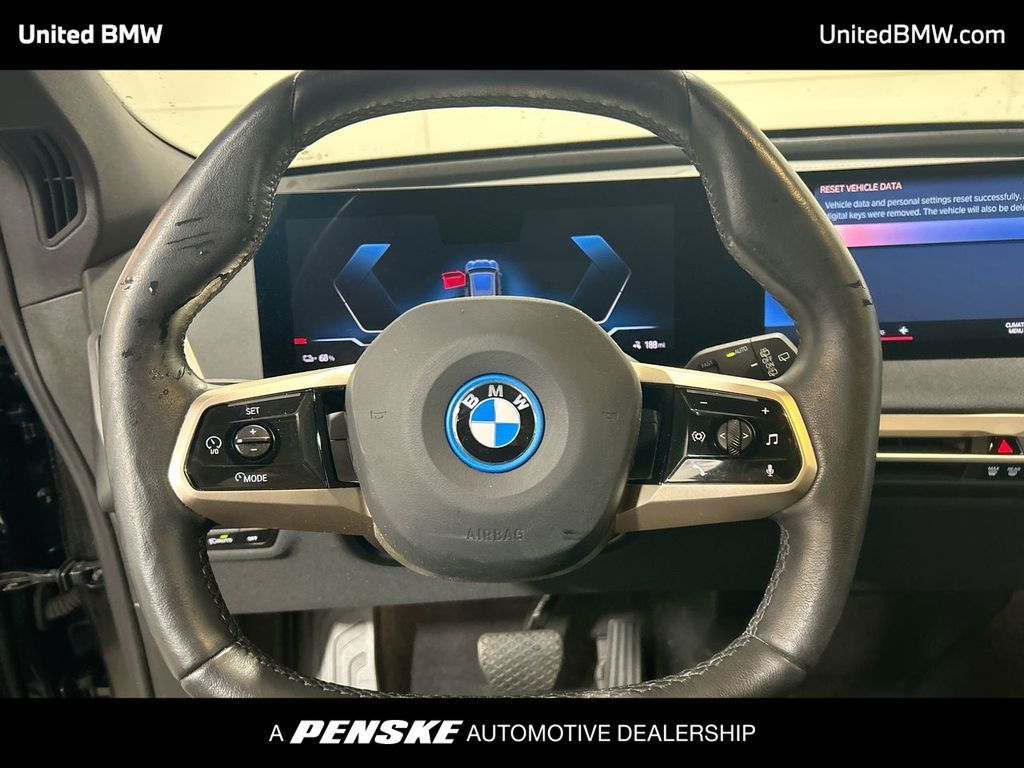 2022 BMW iX xDrive50 14
