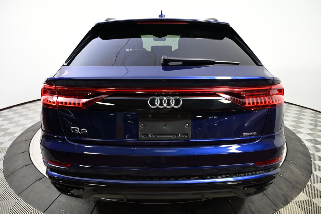 2019 Audi Q8 Prestige 4