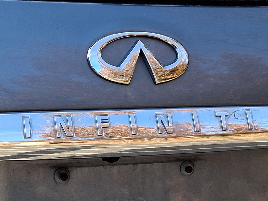 2018 INFINITI QX60 Base 31