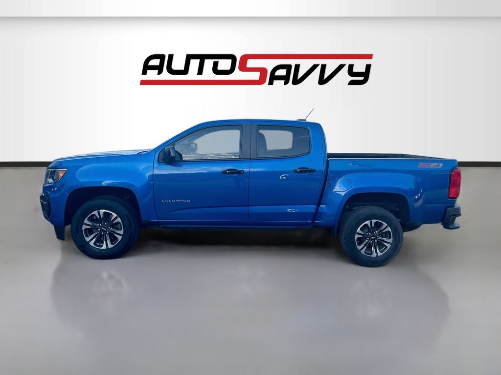 Used 2022 Blue Chevrolet Z71 image 4
