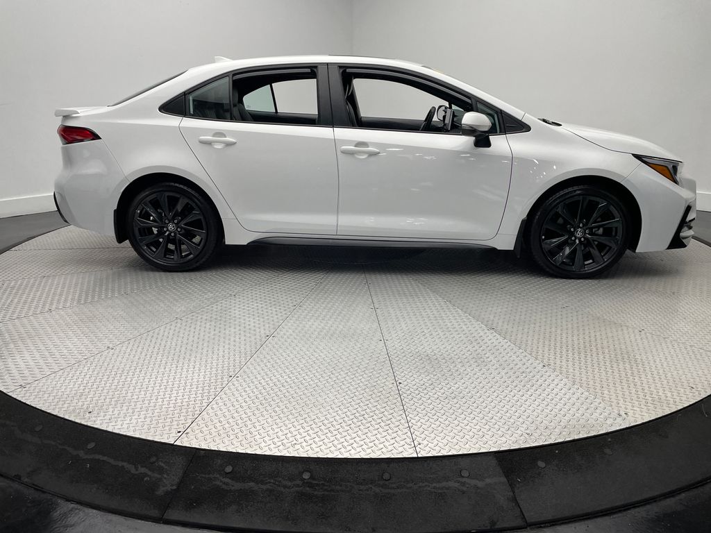 Thumbnail: 2023 Toyota Corolla - 4