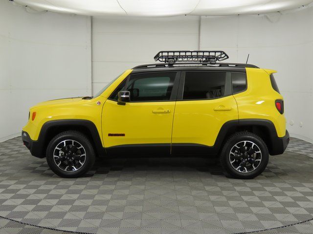 2023 Jeep Renegade Trailhawk 8