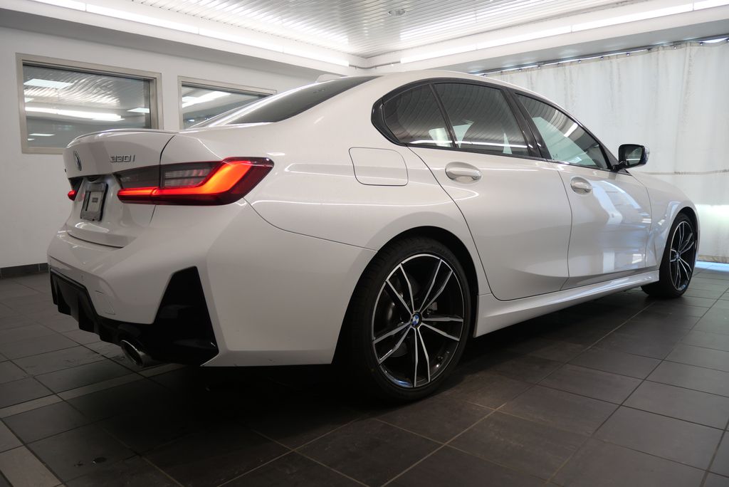 2024 BMW 3 Series 330i xDrive 6