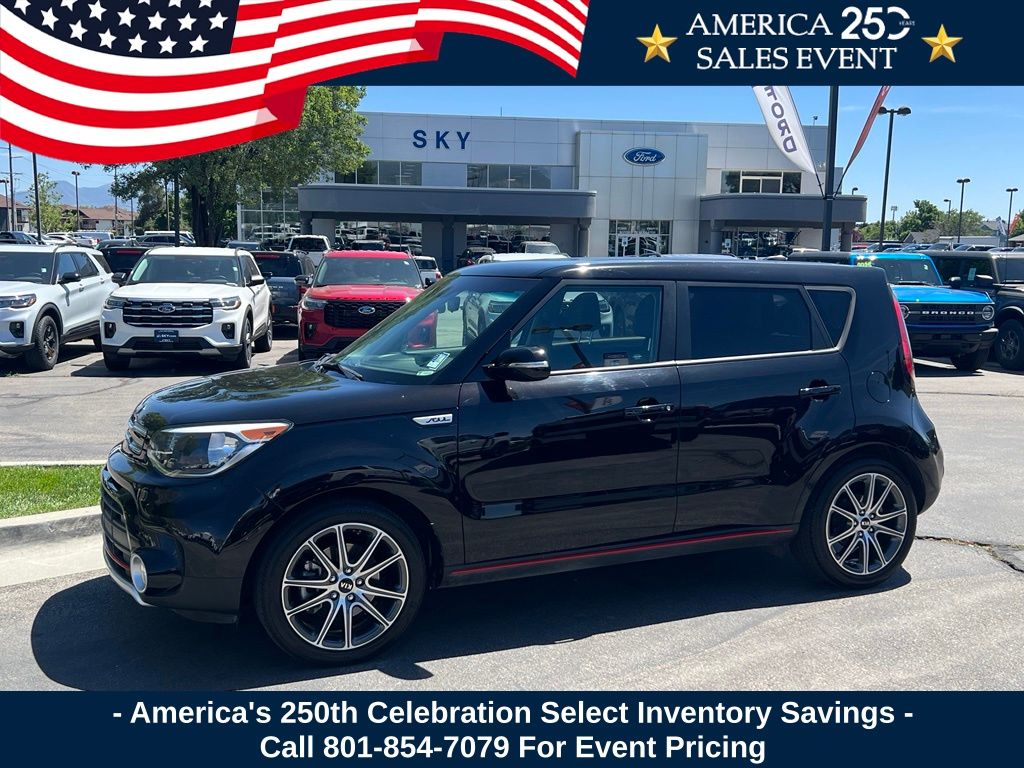 2018 Kia Soul Negro (Shadow Black) Vagón Tracción delantera 7 velocidades Automática