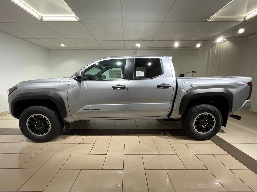 2024 Toyota Tacoma TRD Off-Road 2