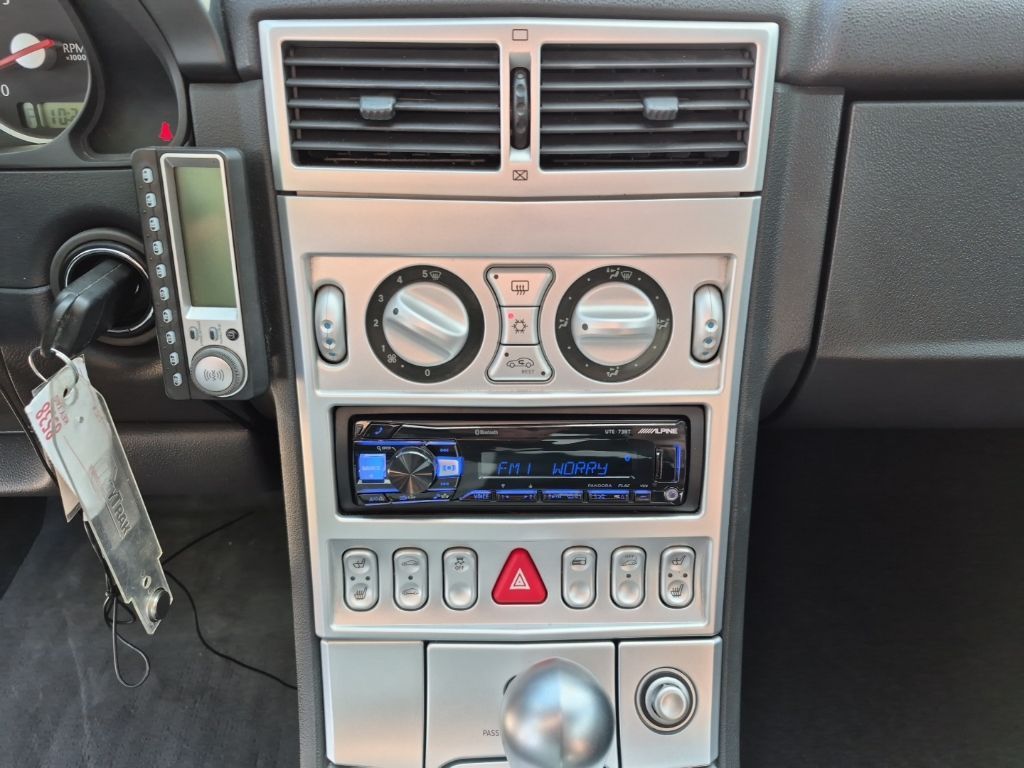 Used 2006 Blue Chrysler Limited image 25