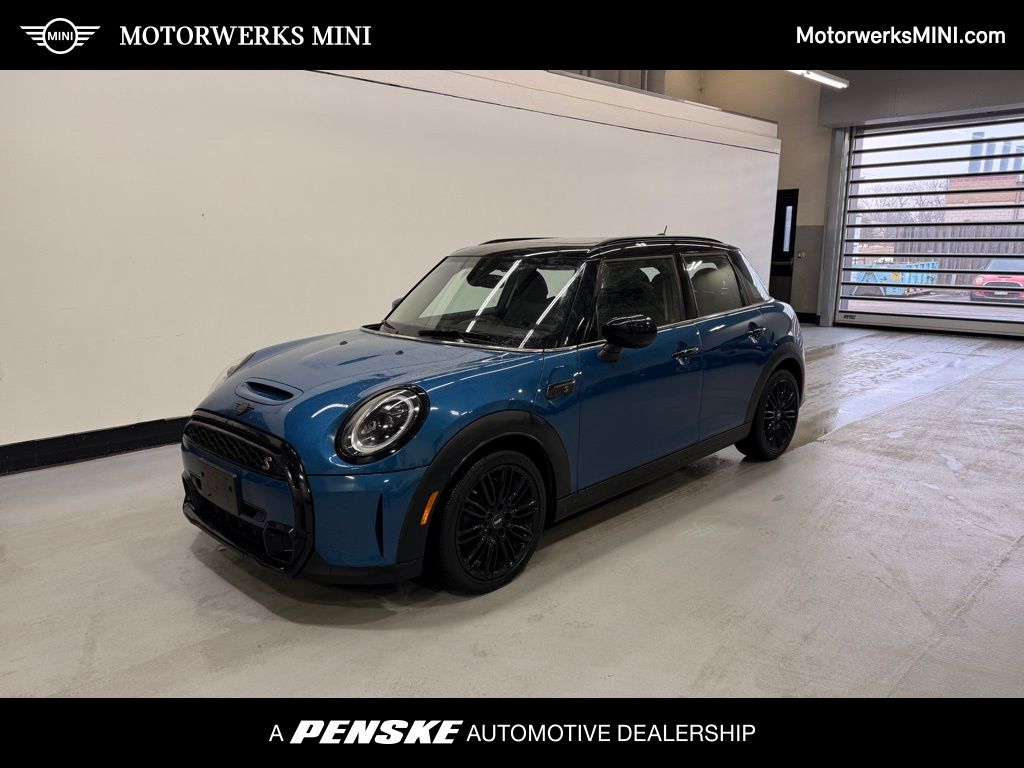 Thumbnail: 2024 MINI Cooper - 1