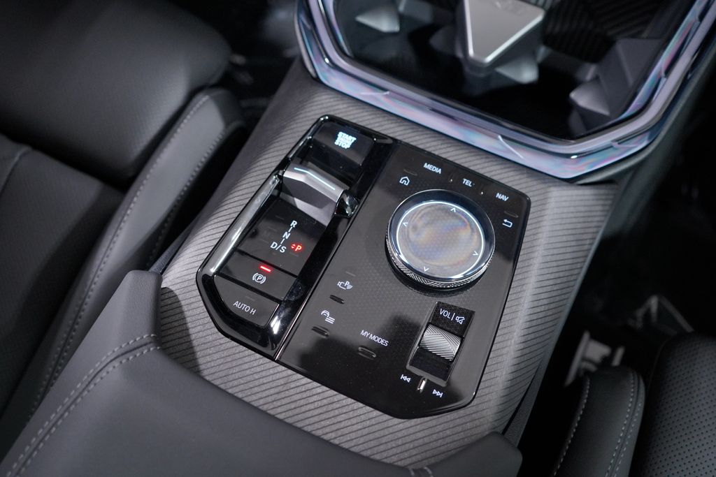 Thumbnail: 2026 BMW X3 - 16