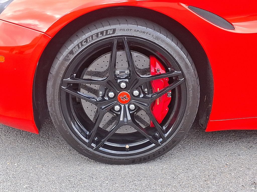 Thumbnail: 2016 Ferrari California - 8