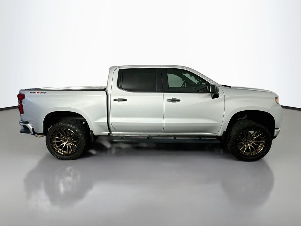 ChevroletSilverado 1500 LTD8