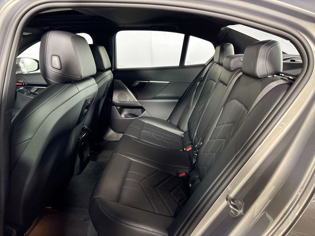 2024 BMW 5 Series 530i xDrive