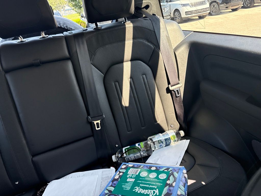 Used 2021 Green Land Rover First Edition image 17