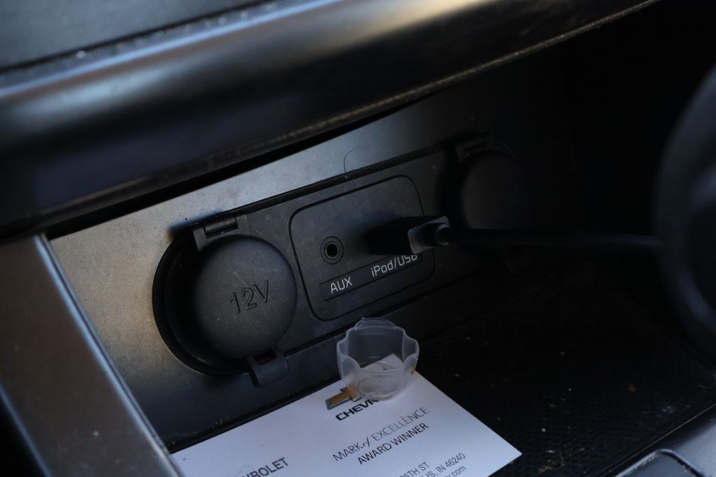 Thumbnail: 2015 Kia Optima - 25