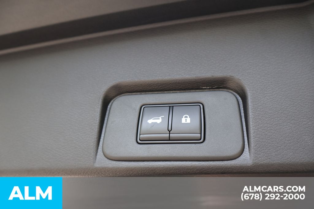 Used 2025 Gray Nissan SV image 21
