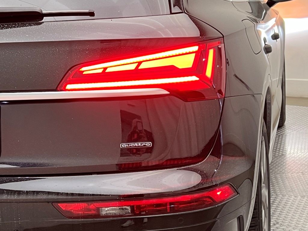 Thumbnail: 2023 Audi Q5 - 8