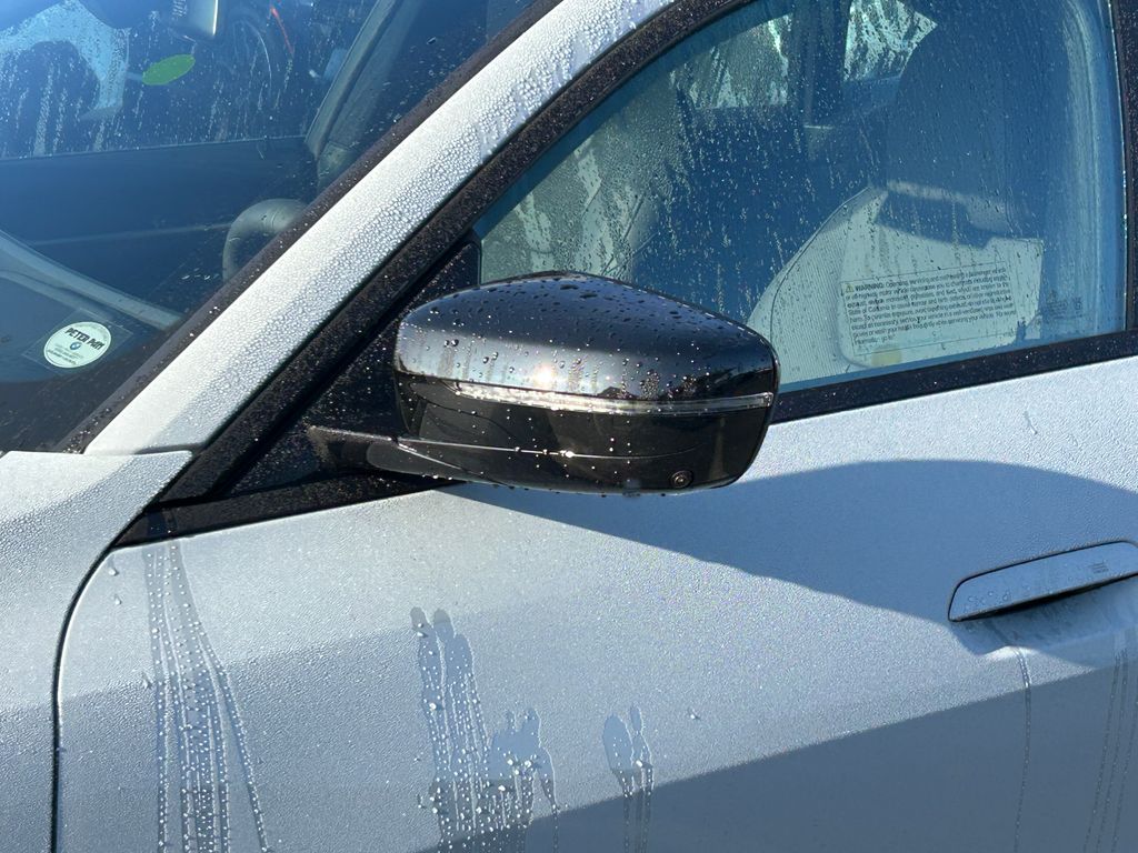 Thumbnail: 2025 BMW i4 - 10