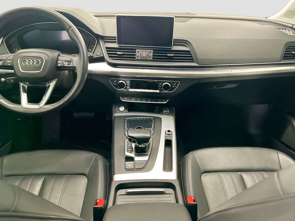 Thumbnail: 2019 Audi Q5 - 13