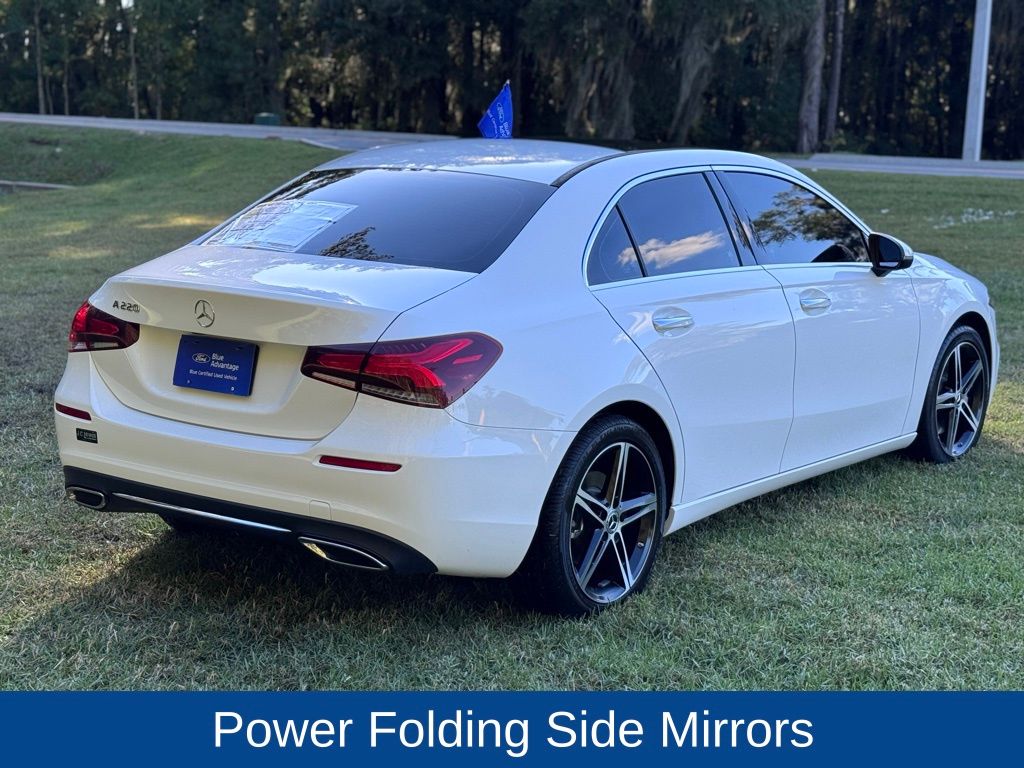 2022 Mercedes-Benz A 220 