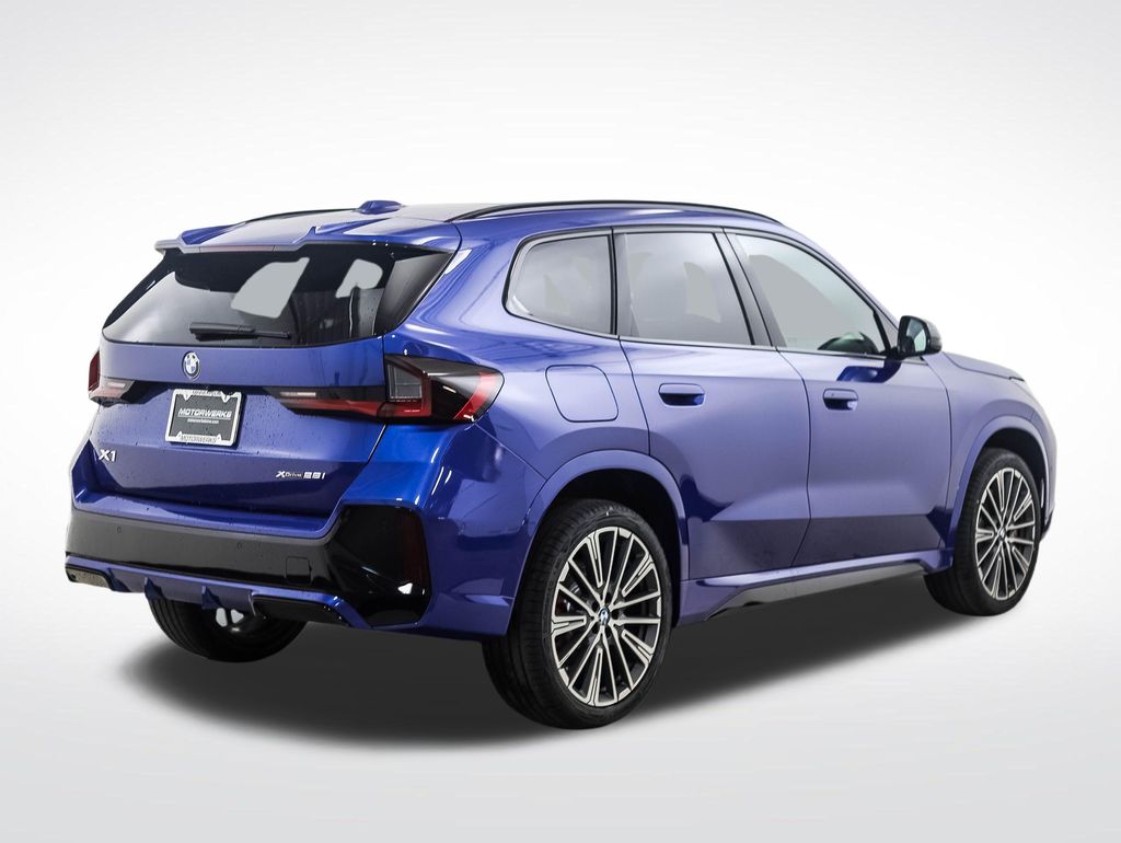 Thumbnail: 2026 BMW X1 - 5