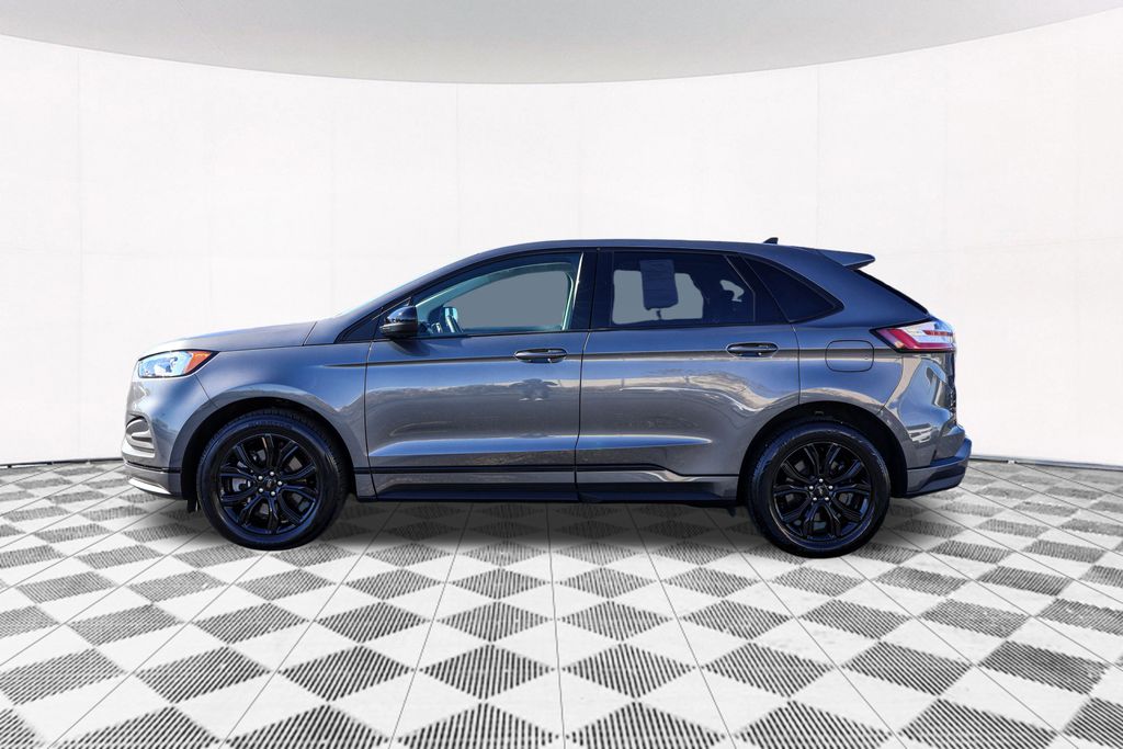 2022 Ford Edge SE 11