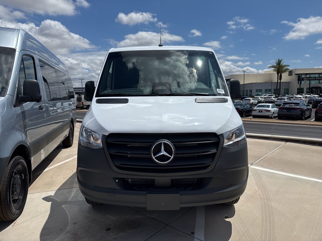 Thumbnail: 2025 Mercedes-Benz Sprinter - 2