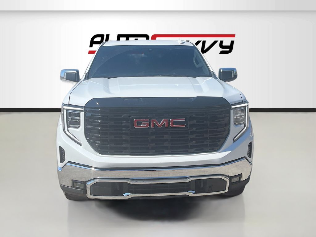 Used 2023 White GMC SLT image 2