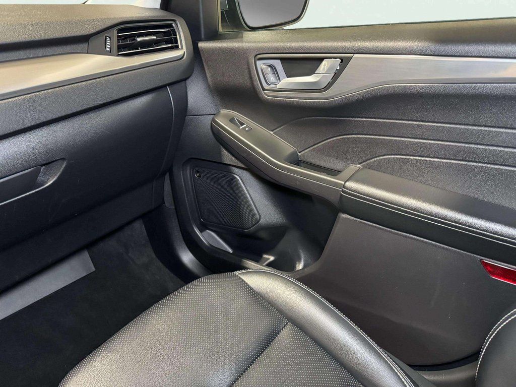 Used 2021 Iconic Silver Metallic Ford Titanium image 22