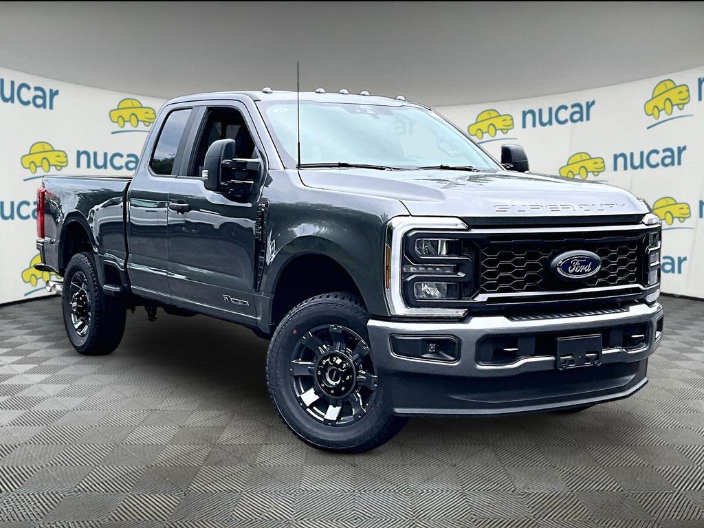 Carbonized Gray Metallic 2026 Ford F-250 Super Duty Pickup Truck Four-Wheel Drive Automatic