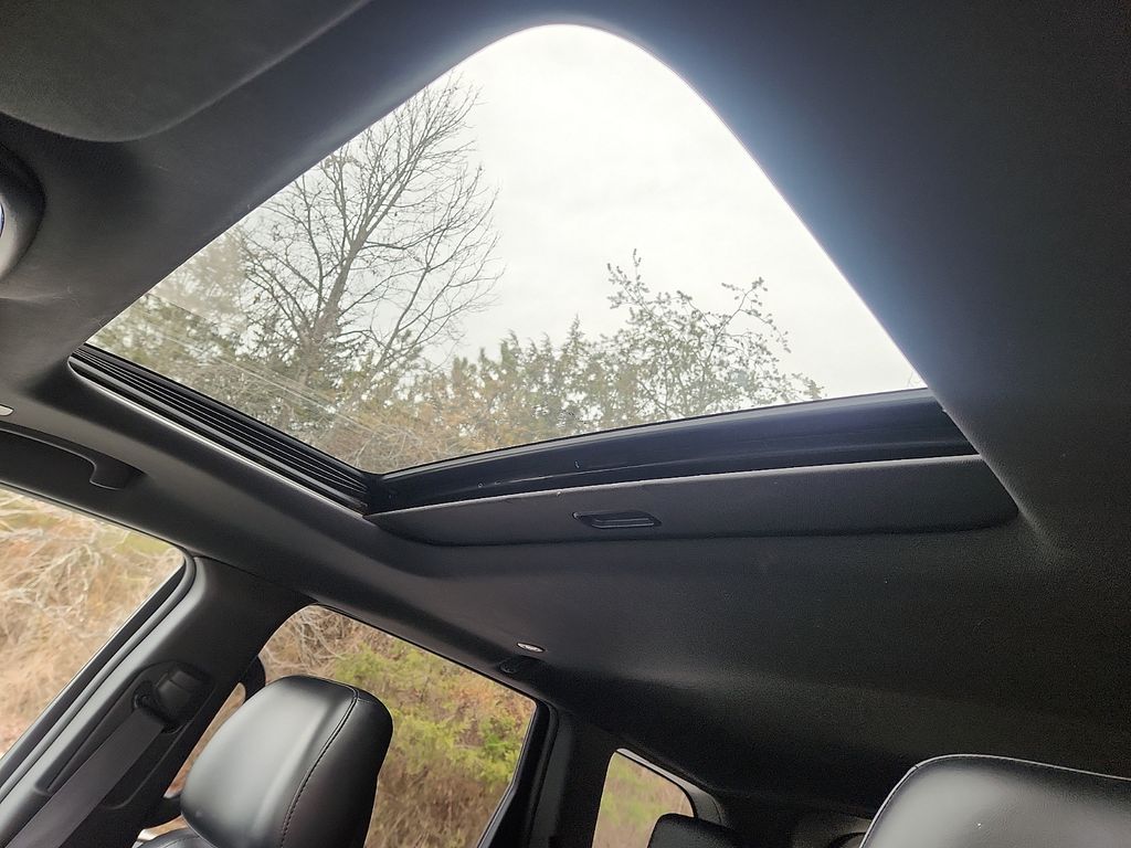 Thumbnail: 2018 Jeep Grand Cherokee - 15