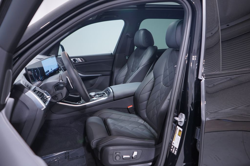Thumbnail: 2025 BMW X5 - 7