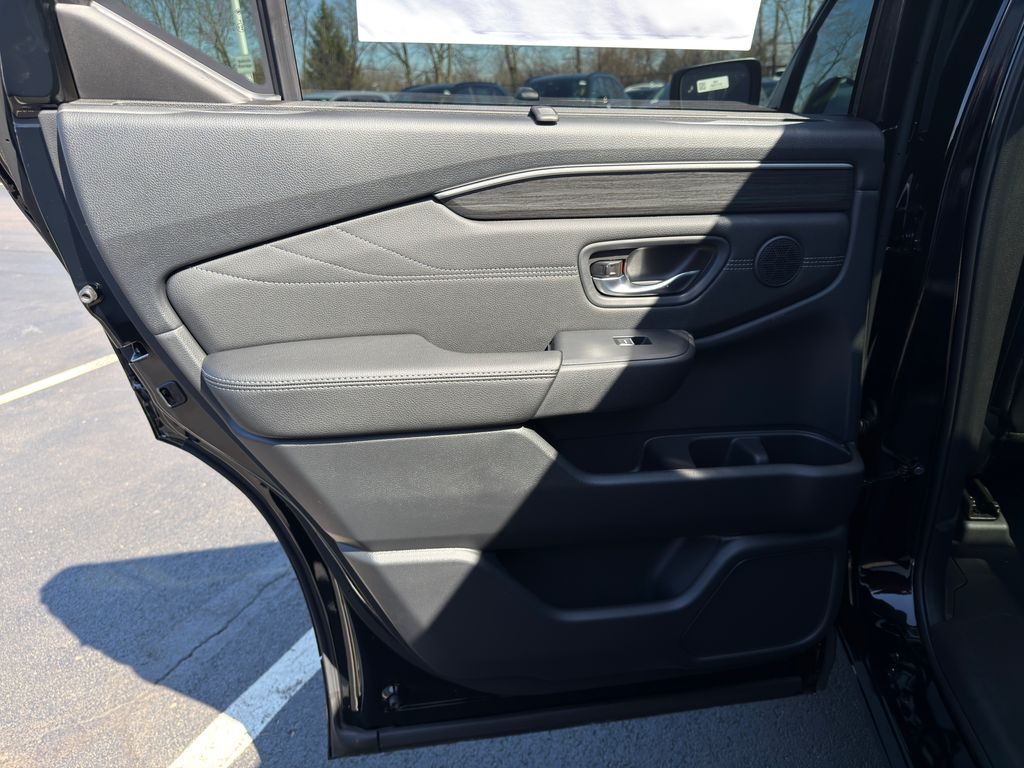 Thumbnail: 2026 Honda Pilot - 21