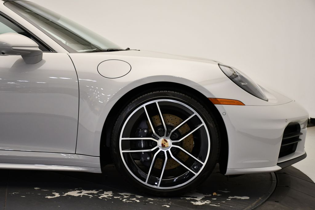 2026 Porsche 911 - Photo 15