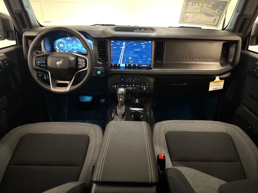 2025 Ford Bronco Big Bend photo 4