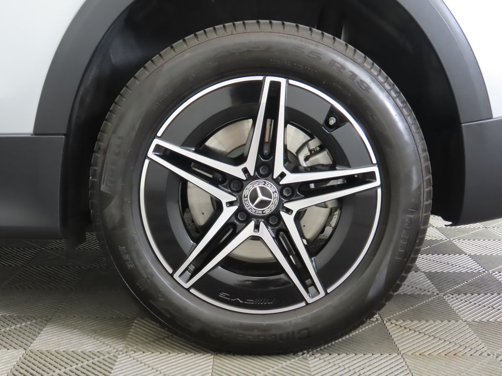 2024 Mercedes-Benz EQB 250+ 32