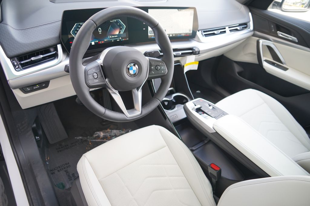 Thumbnail: 2027 BMW X2 - 14