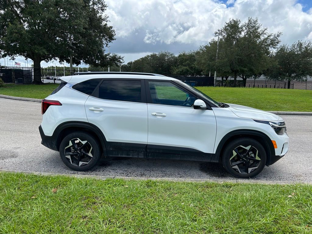 Thumbnail: 2024 Kia Seltos - 6